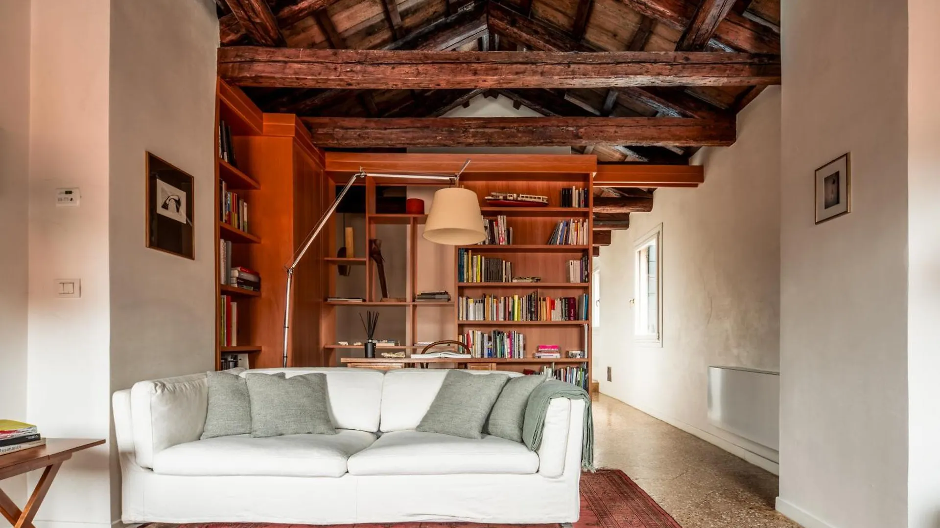 Santa Giustina Palace R&R Venice Apartment