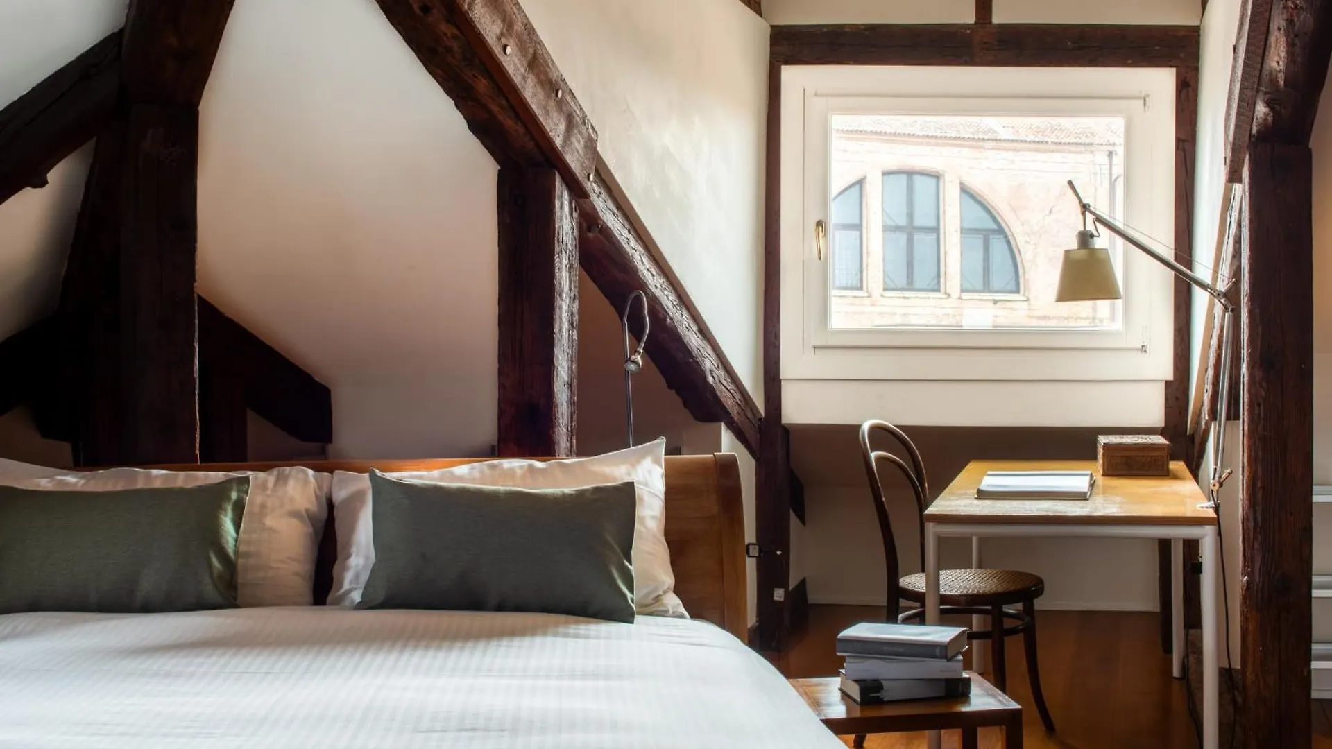 Apartment Santa Giustina Palace R&R Venice Italy